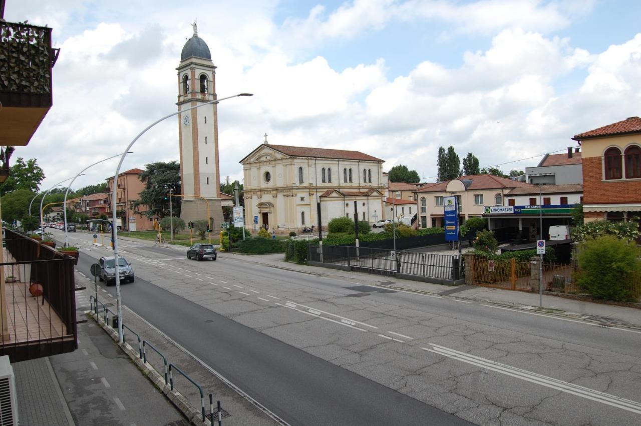 Locazione Turistica Elite Parco Brentelle Bed & Breakfast - Chiesanuova 135 E 167 Pádua Exterior foto